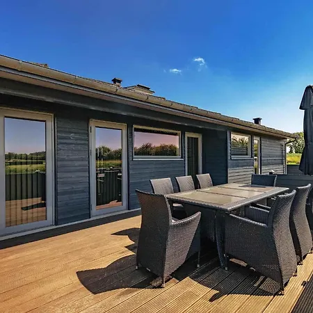Beautiful Summer House In Spodsbjerg
